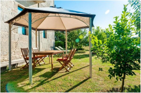 3 bedrooms house with private pool enclosed garden and wifi at Carballedo